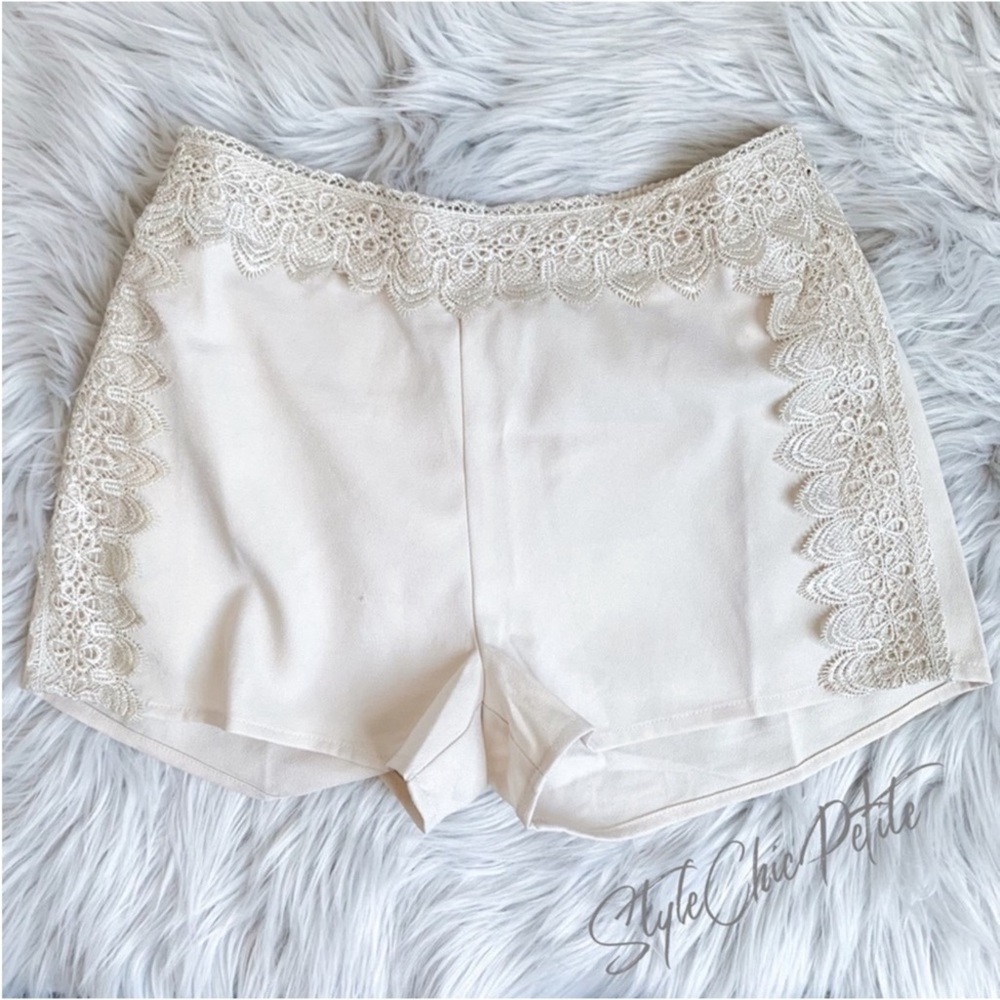 Sweet Journey Chic Cream Lace Women's High Waist Shorts Size S - Picture 2 of 7